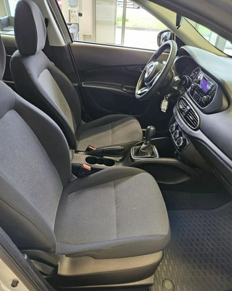 Fiat Tipo cena 48900 przebieg: 57897, rok produkcji 2021 z Garwolin małe 562
